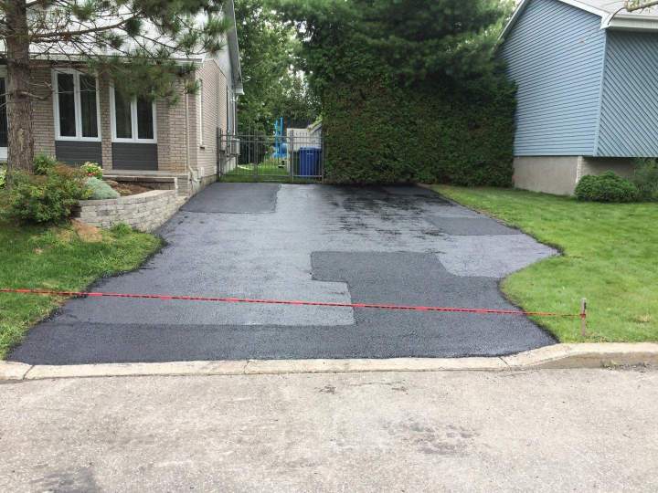 Entrée de stationnement Saint-Constant