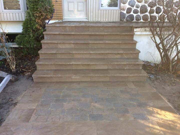 Travaux de pavage extérieur Saint-Constant