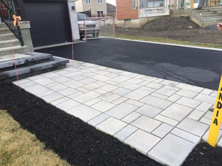 Pavage extérieur Saint-Constant