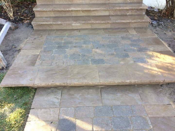 Travaux de pavage extérieur Saint-Constant