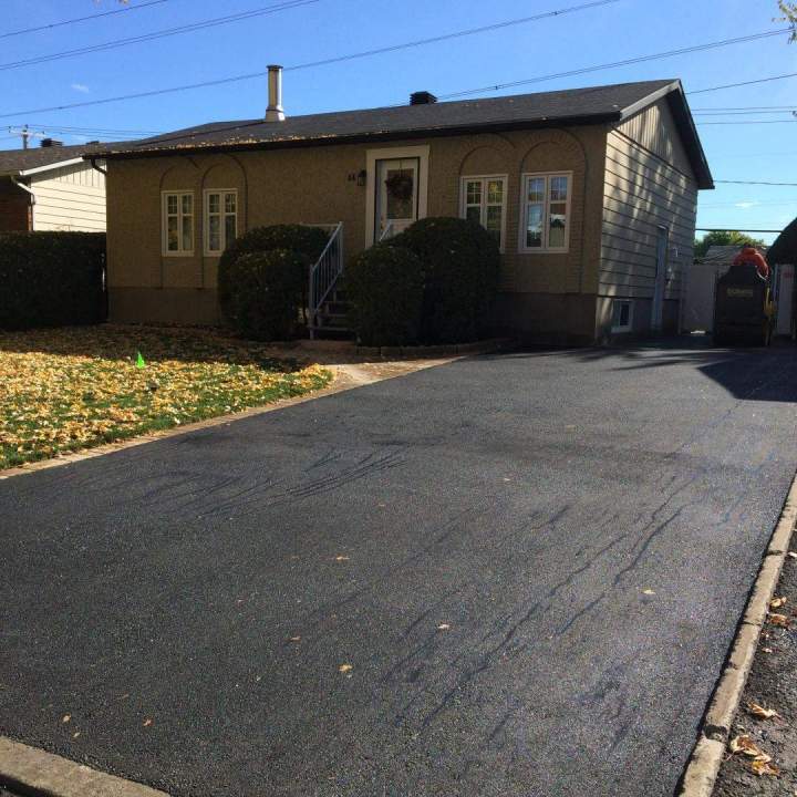 Travaux d’asphaltage Saint-Constant