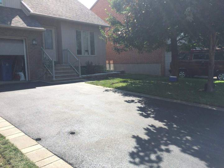 Travaux d’entrée de stationnement Saint-Constant